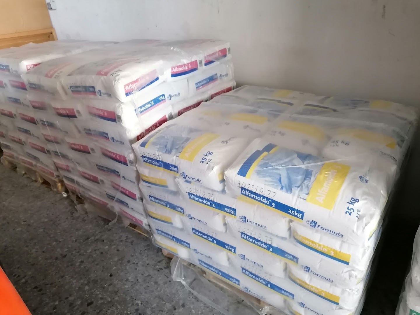 Adama taller de moldes para ceramica — Fotos 10